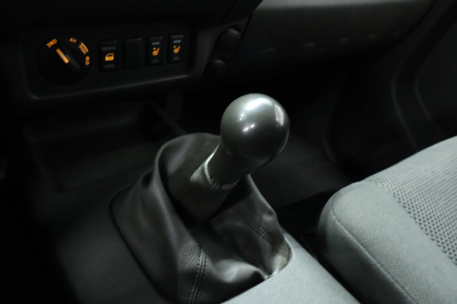 Nissan Navara vaihtoauto