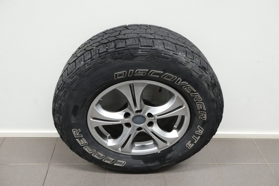 Nissan Navara vaihtoauto