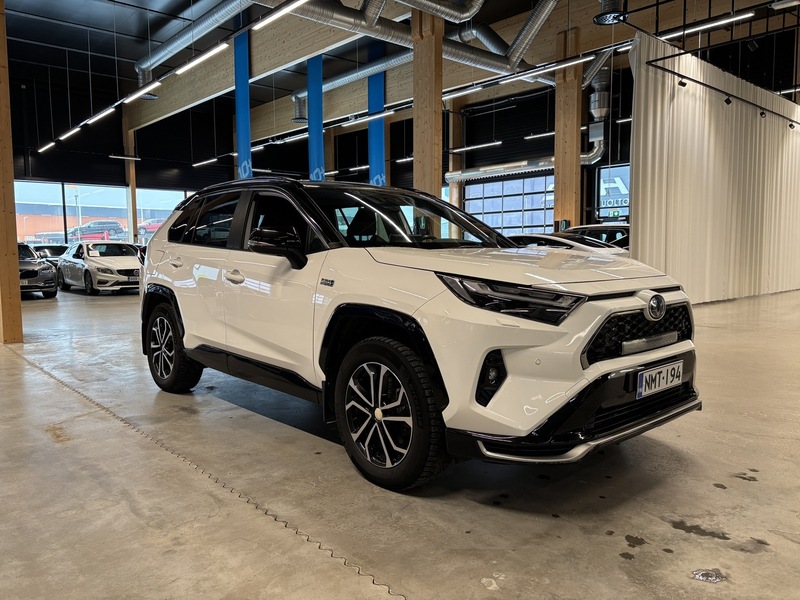 Toyota RAV4 vaihtoauto