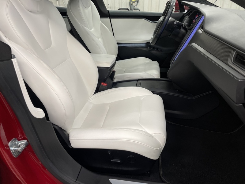 Tesla Model S vaihtoauto