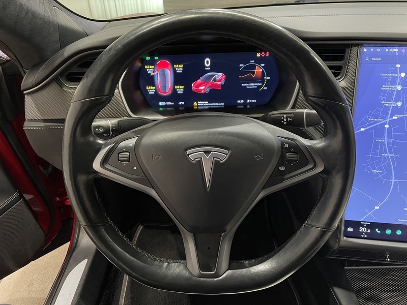 Tesla Model S vaihtoauto
