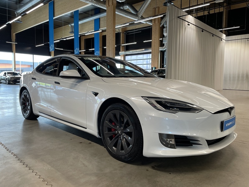 Tesla Model S vaihtoauto