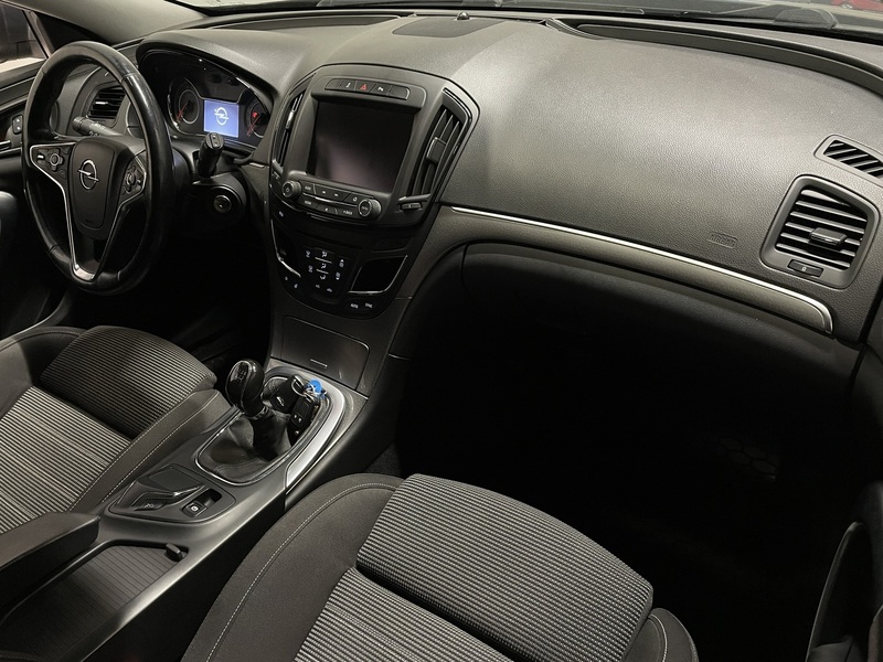 Opel Insignia vaihtoauto