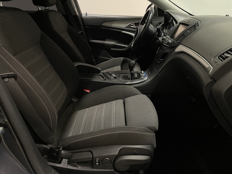 Opel Insignia vaihtoauto