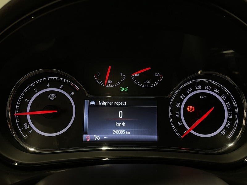 Opel Insignia vaihtoauto