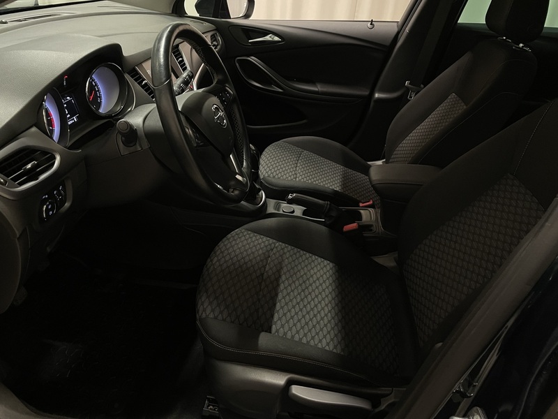 Opel Astra vaihtoauto