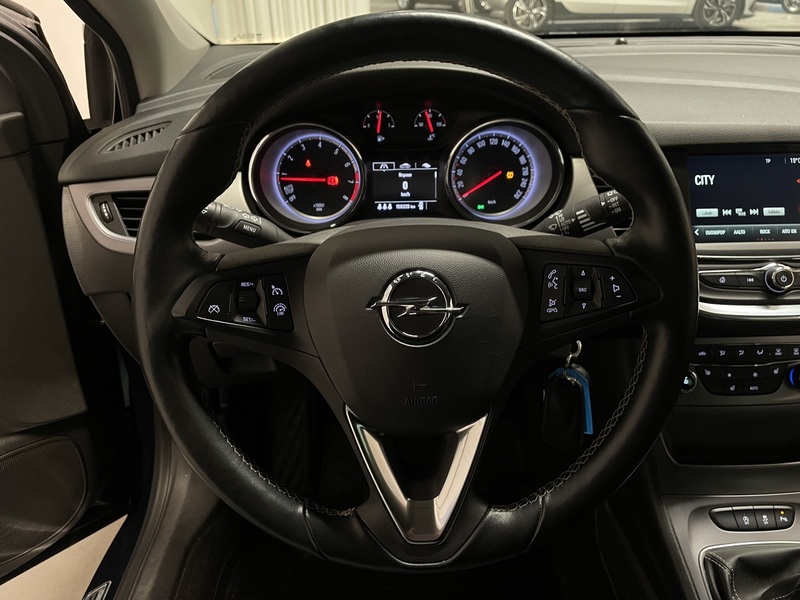 Opel Astra vaihtoauto