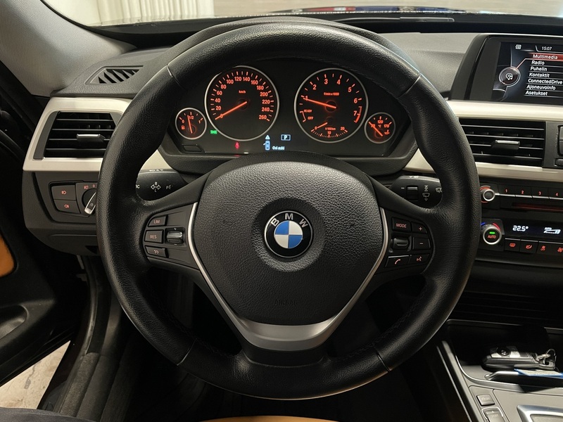 BMW 320 vaihtoauto