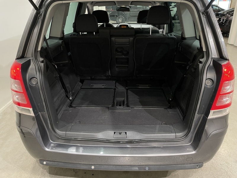 Opel Zafira vaihtoauto