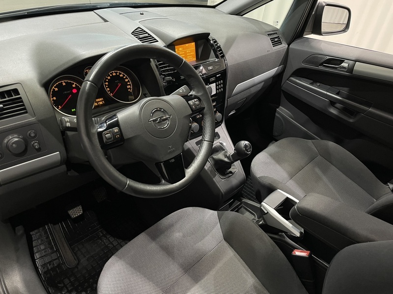 Opel Zafira vaihtoauto