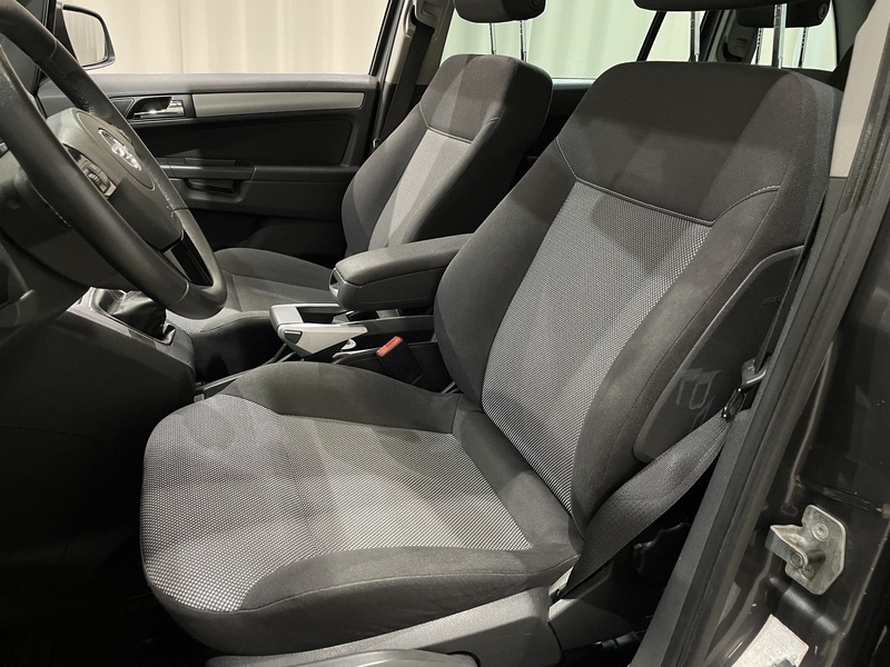 Opel Zafira vaihtoauto