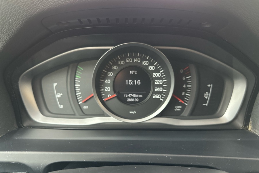 Volvo V60 vaihtoauto