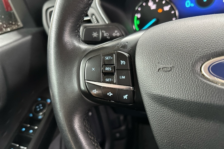 Ford Kuga vaihtoauto