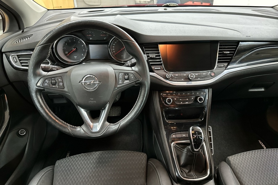 Opel Astra vaihtoauto