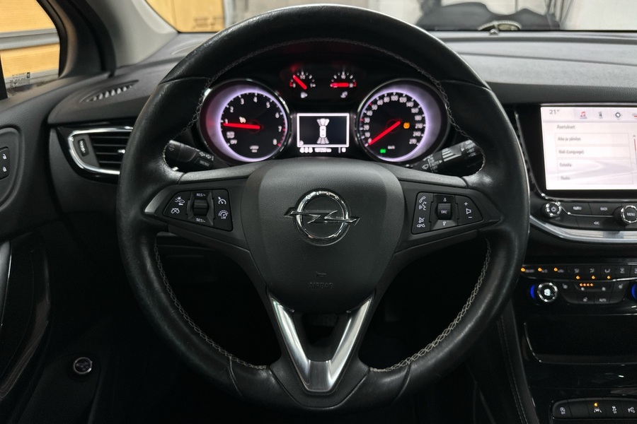 Opel Astra vaihtoauto
