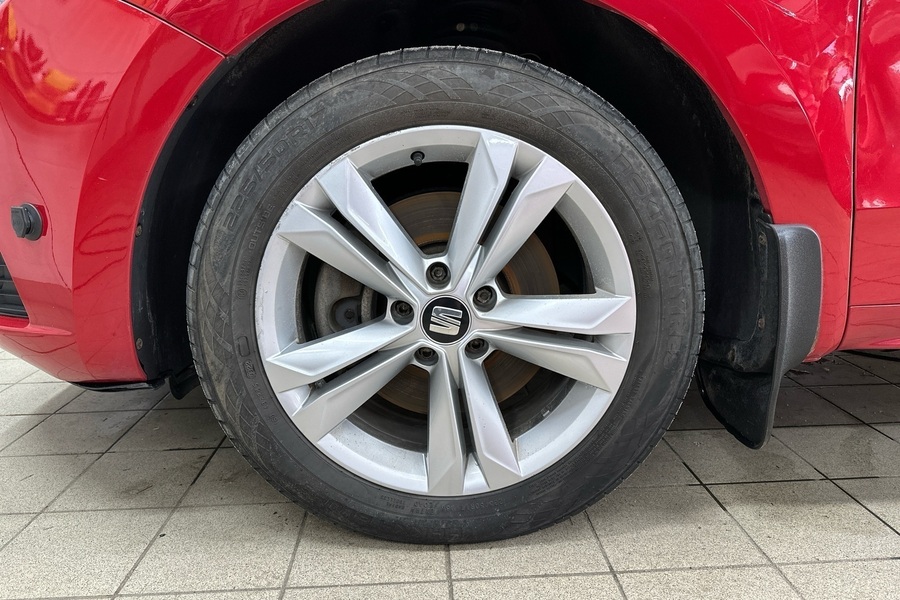 SEAT Alhambra vaihtoauto