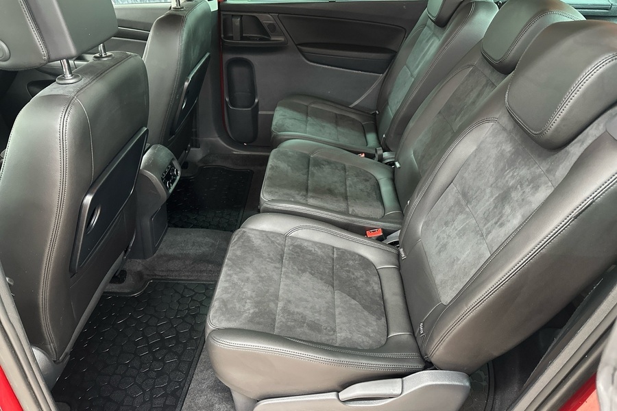 SEAT Alhambra vaihtoauto