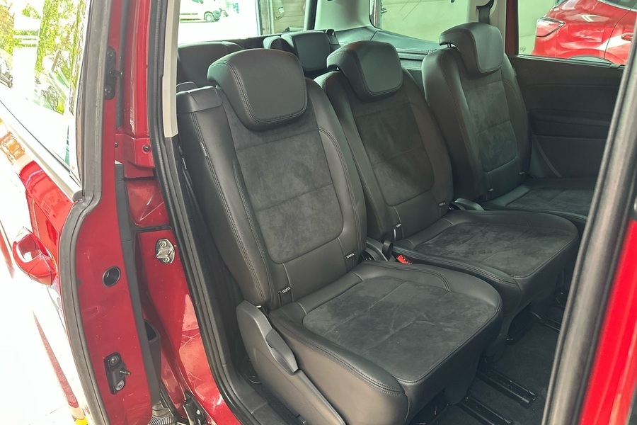 SEAT Alhambra vaihtoauto