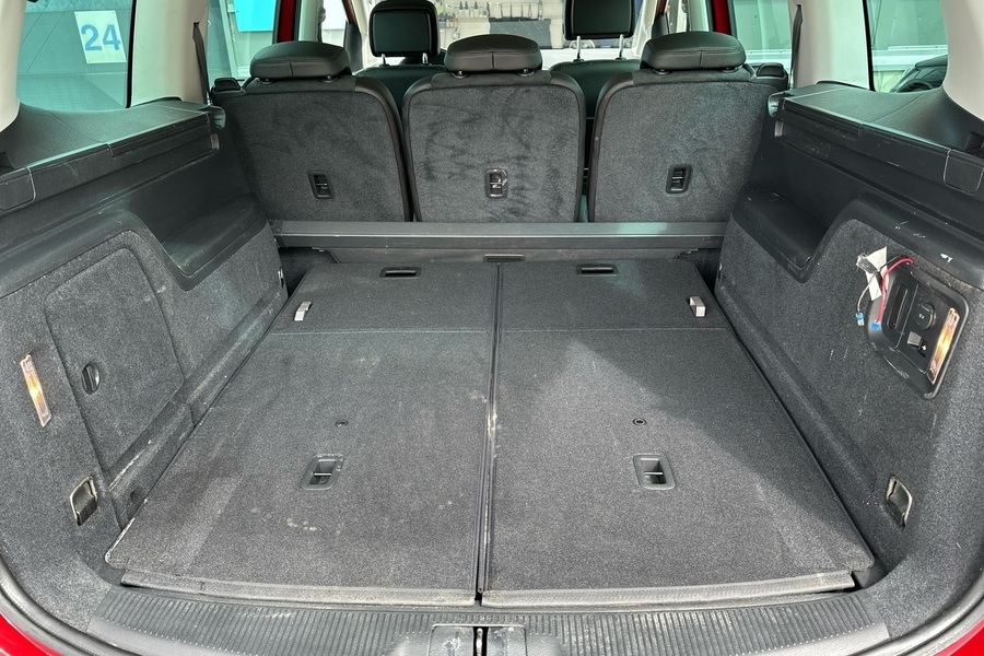 SEAT Alhambra vaihtoauto