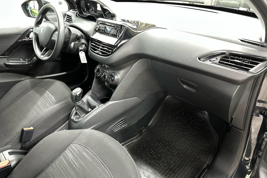 Peugeot 208 vaihtoauto