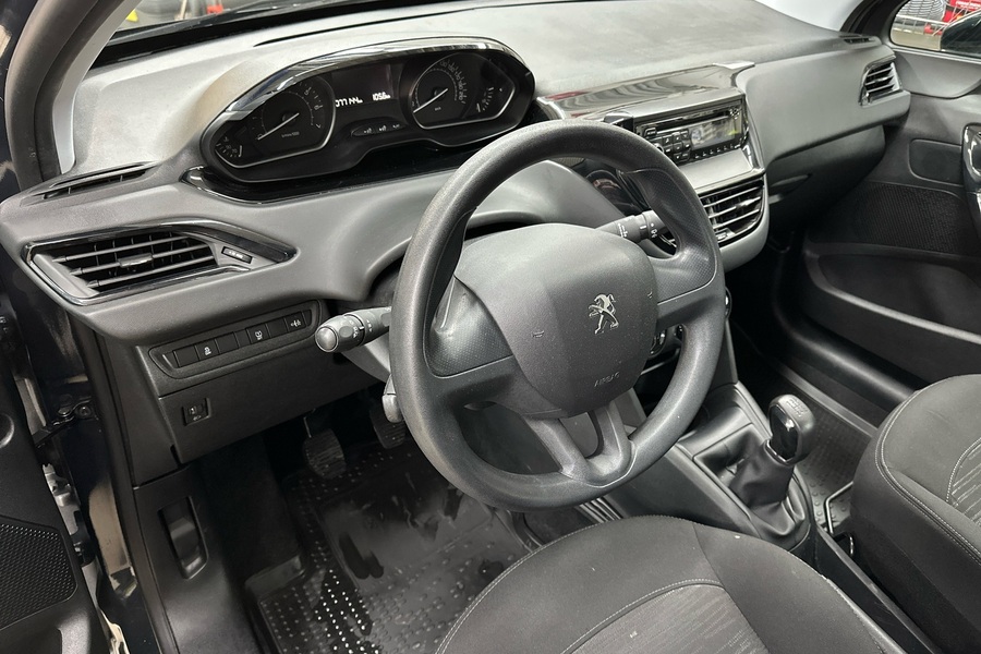 Peugeot 208 vaihtoauto