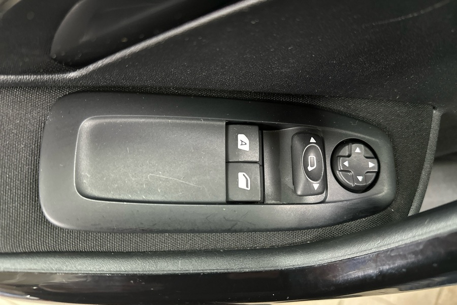 Peugeot 208 vaihtoauto