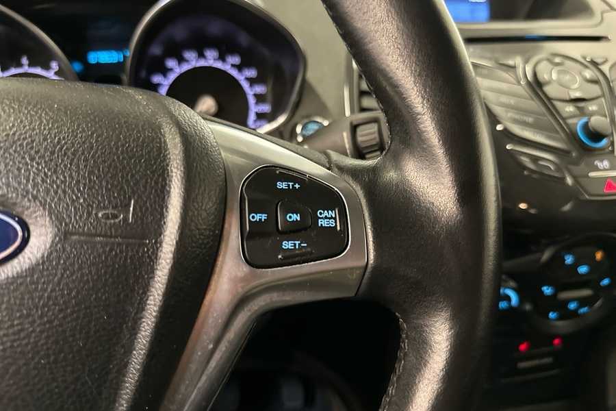 Ford Ecosport vaihtoauto