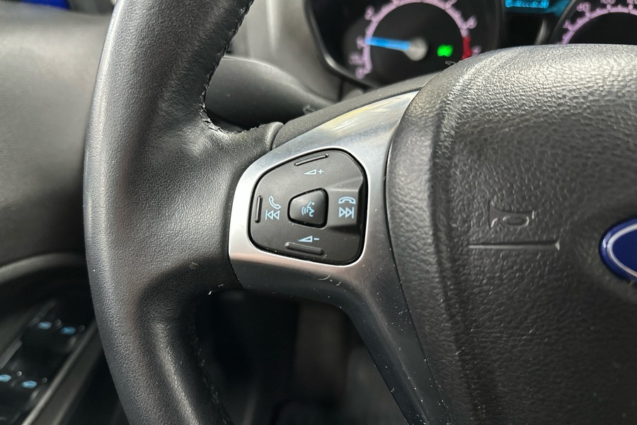 Ford Ecosport vaihtoauto