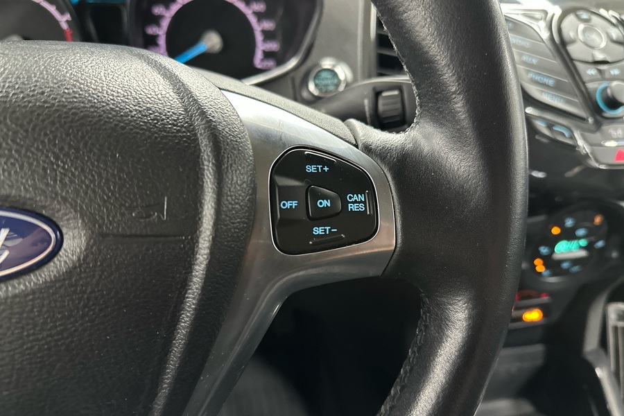 Ford Ecosport vaihtoauto