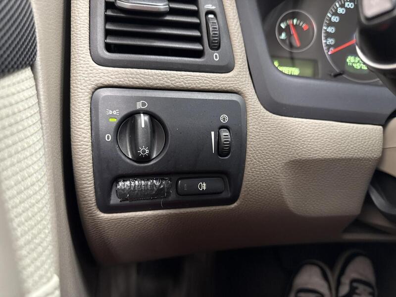 Volvo V70 vaihtoauto