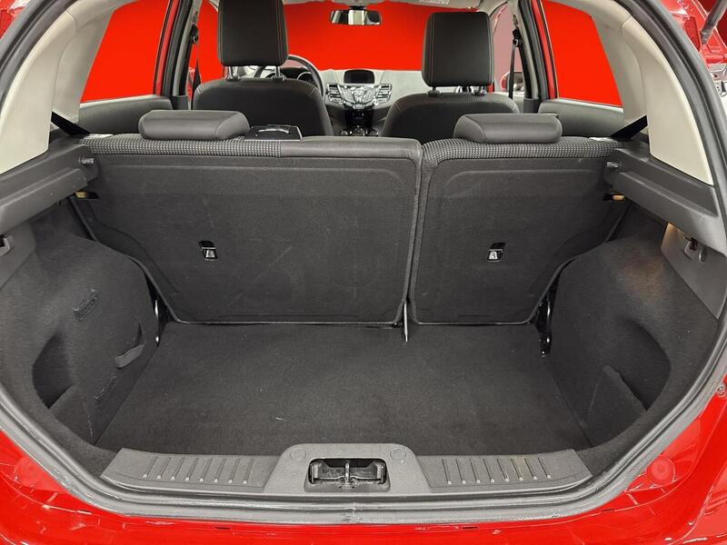 Ford Fiesta vaihtoauto