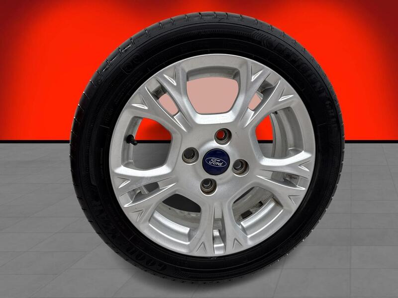 Ford Fiesta vaihtoauto