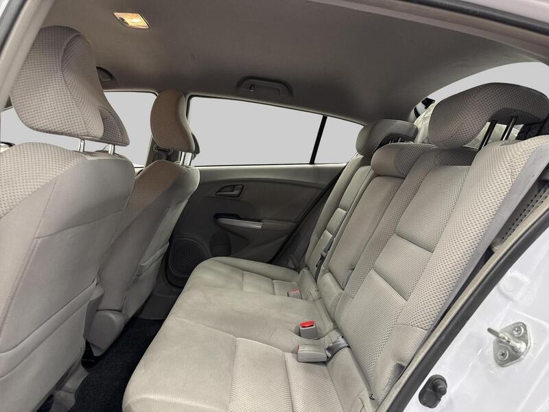 Honda Insight vaihtoauto