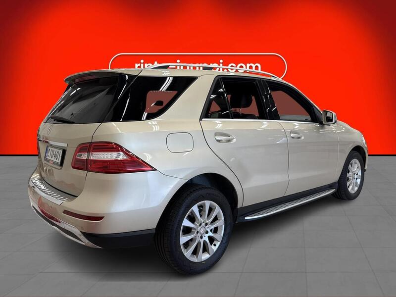 Mercedes-Benz ML vaihtoauto