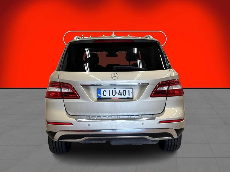 Mercedes-Benz ML vaihtoauto