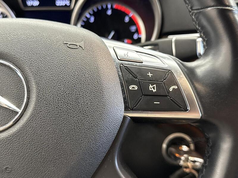 Mercedes-Benz ML vaihtoauto