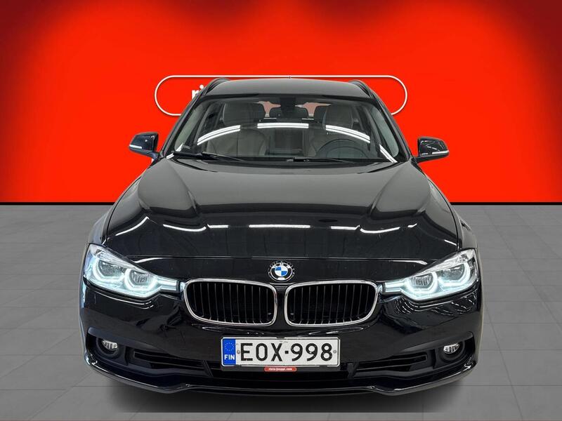 BMW 320 vaihtoauto