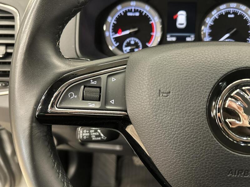 Skoda Karoq vaihtoauto