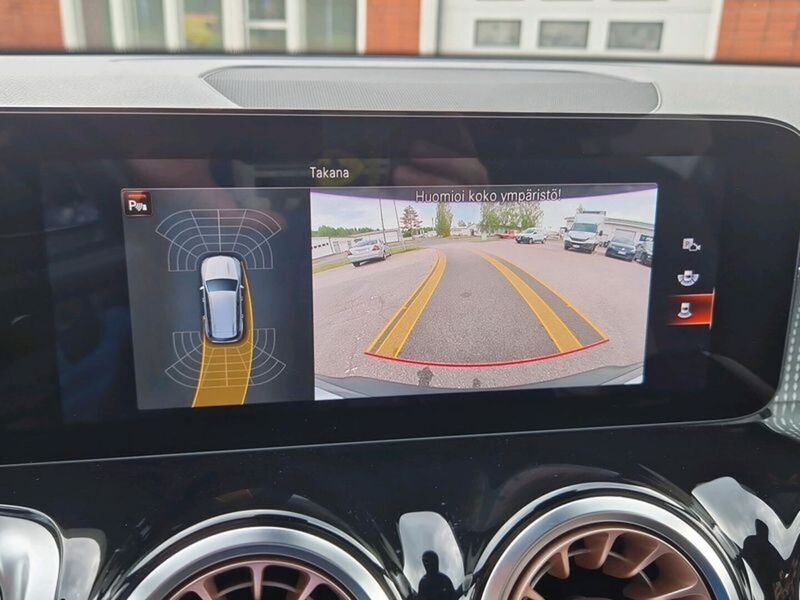 Mercedes-Benz EQB vaihtoauto