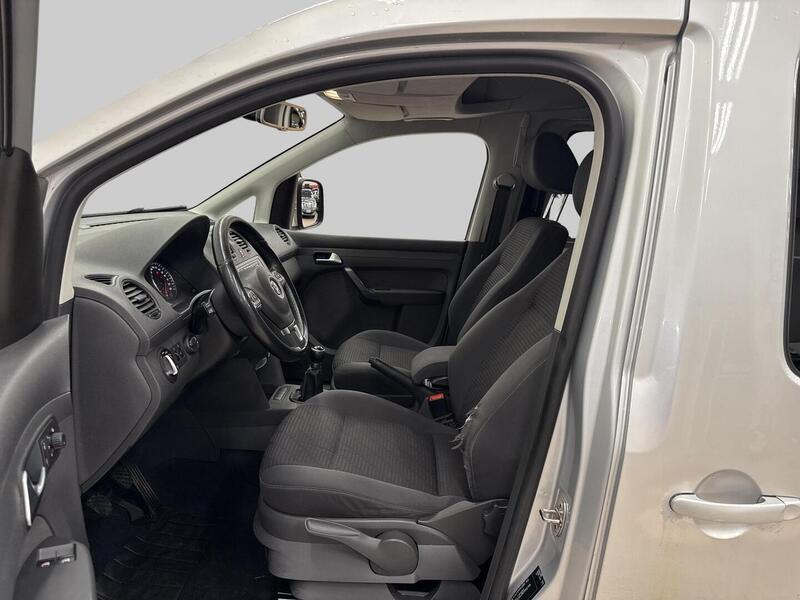 Volkswagen Caddy Maxi vaihtoauto