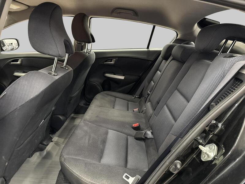 Honda Insight vaihtoauto