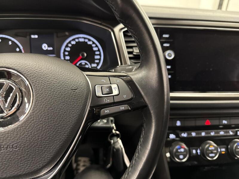 Volkswagen T-Roc vaihtoauto