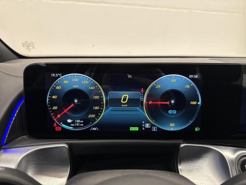 Mercedes-Benz EQB vaihtoauto