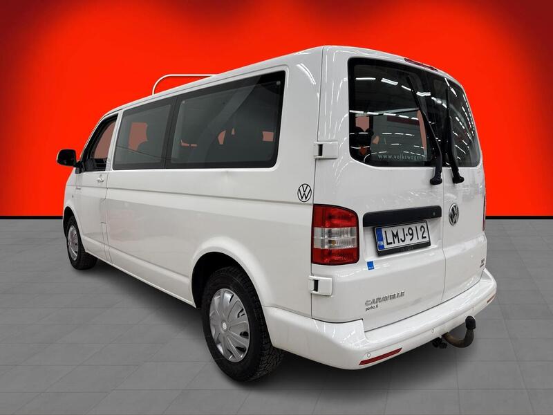 Volkswagen Caravelle vaihtoauto
