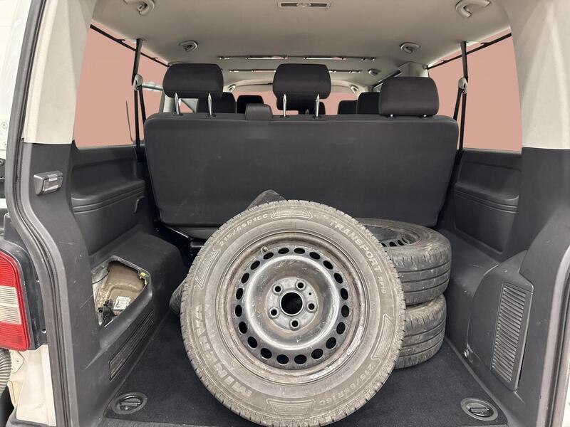 Volkswagen Caravelle vaihtoauto