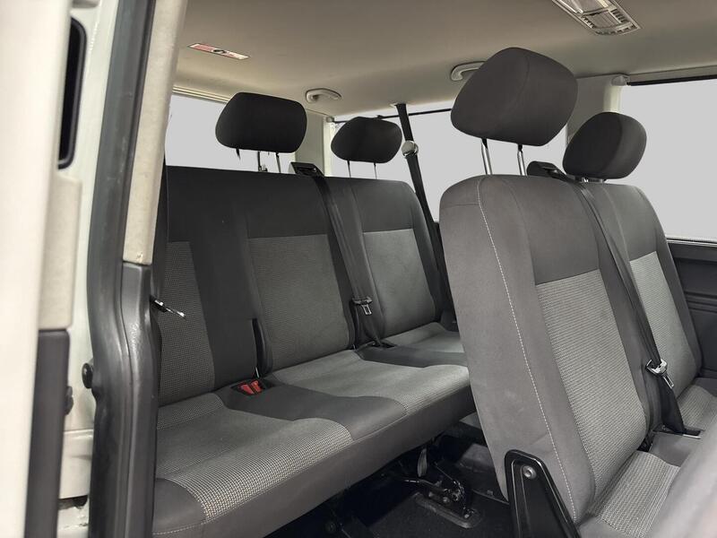 Volkswagen Caravelle vaihtoauto