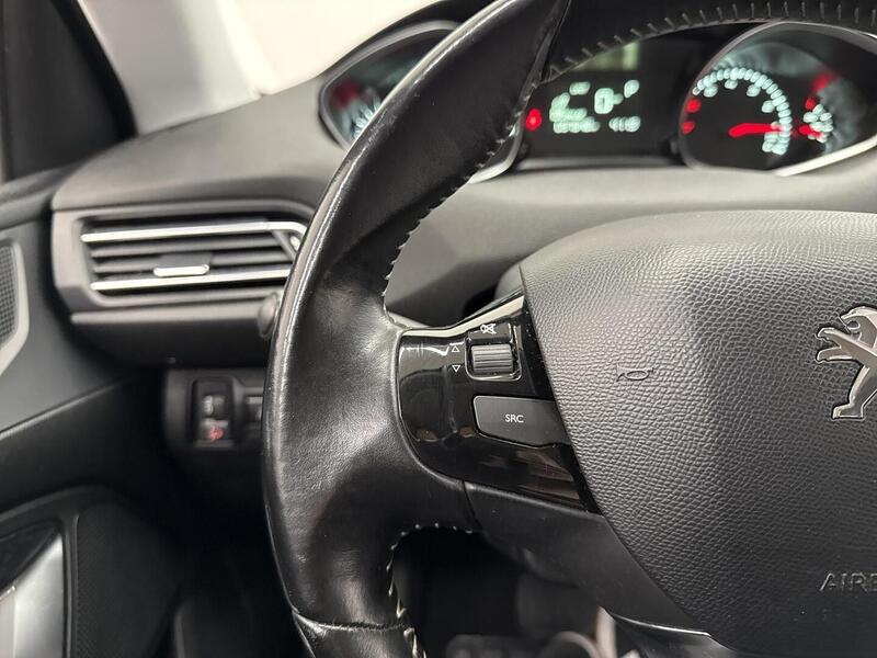 Peugeot 308 vaihtoauto