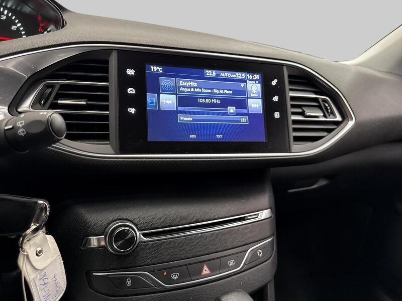 Peugeot 308 vaihtoauto