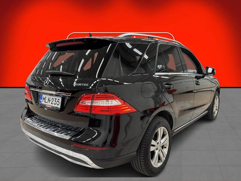 Mercedes-Benz ML vaihtoauto