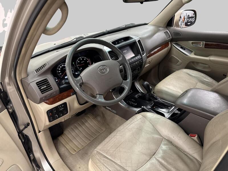 Toyota Land Cruiser vaihtoauto